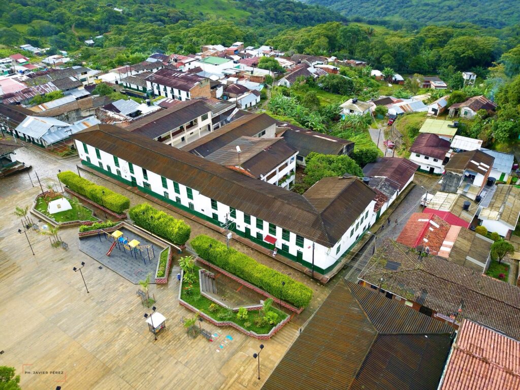 Proyecto de energía solar beneficiará a más de 1.260 personas en zona rural de Támara